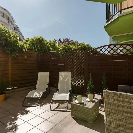 Hotel Chill Kabaty Family Varšava