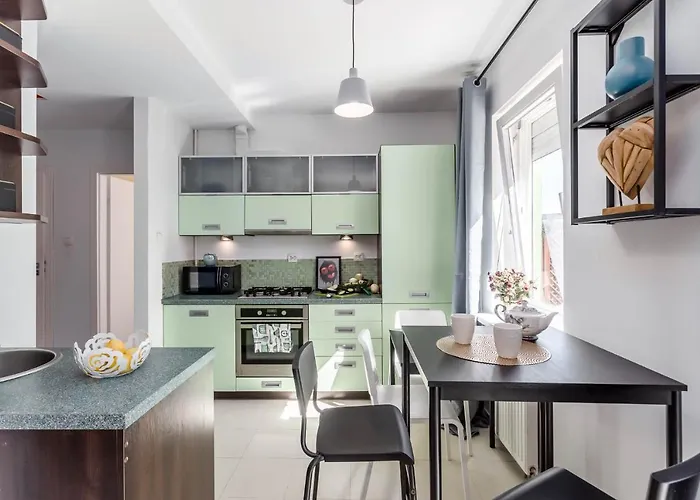 Chill Kabaty Family Hotel Warszawa