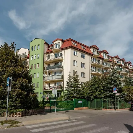 Hotel Chill Kabaty Family Varšava