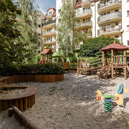 Chill Kabaty Family Hotel Varšava